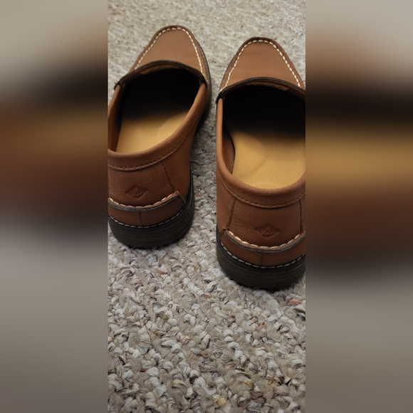 Sperry penny loafers, great condition! Size 9.5 - Picture 5 of 9